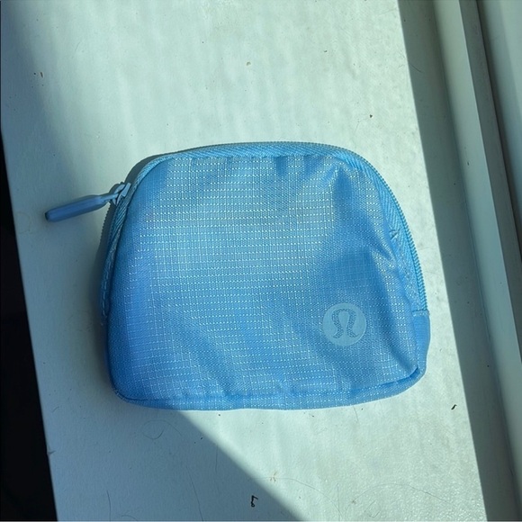 Lululemon Light Blue Coin Pouch - Picture 1 of 3